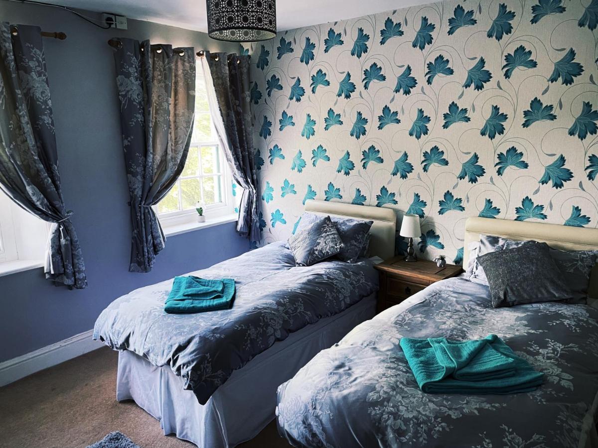 The Dartmoor Bnb Йелвертън Екстериор снимка
