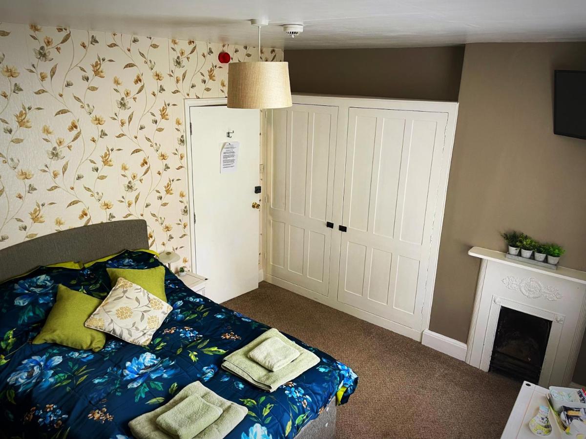 The Dartmoor Bnb Йелвертън Екстериор снимка